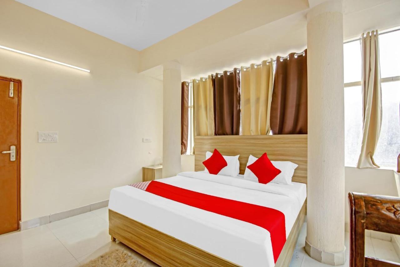 Oyo Flagship 80772 Hotel The Grand Rdc Ghaziabad Εξωτερικό φωτογραφία