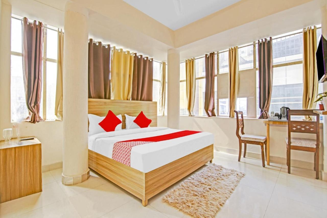 Oyo Flagship 80772 Hotel The Grand Rdc Ghaziabad Εξωτερικό φωτογραφία