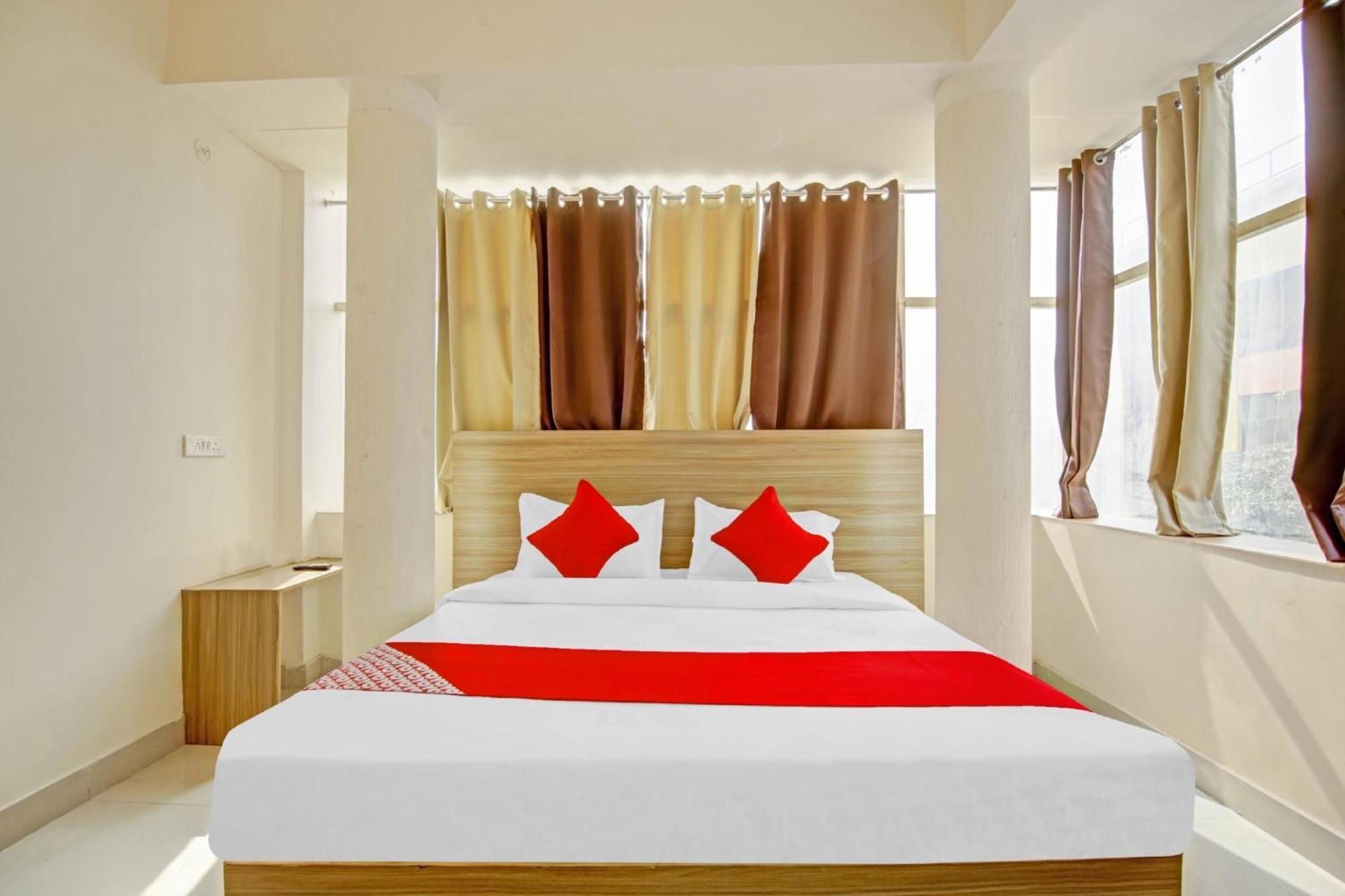 Oyo Flagship 80772 Hotel The Grand Rdc Ghaziabad Εξωτερικό φωτογραφία
