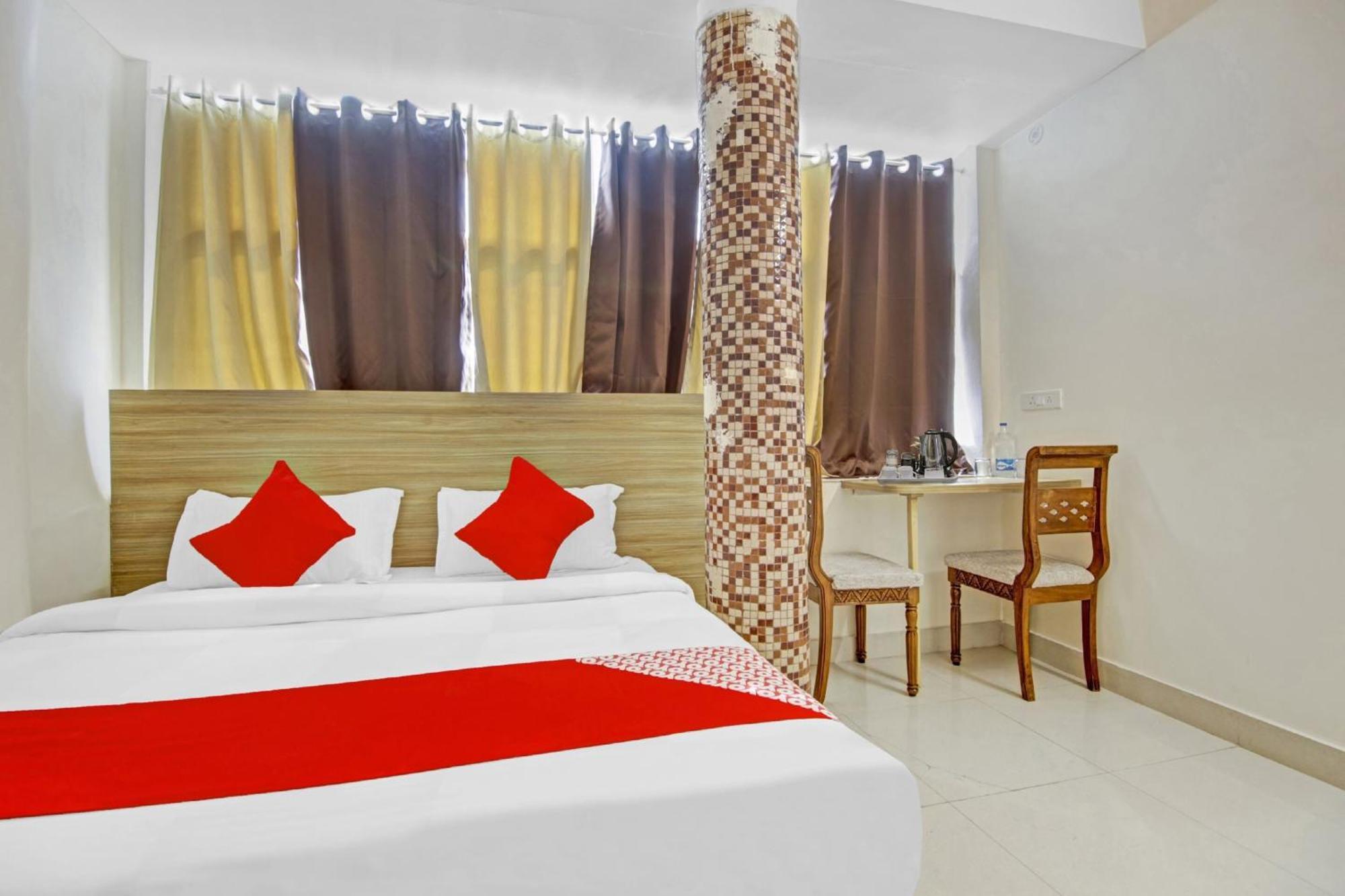 Oyo Flagship 80772 Hotel The Grand Rdc Ghaziabad Εξωτερικό φωτογραφία